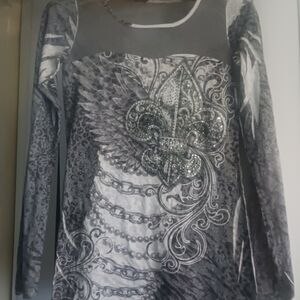 Elegant Gray Long Sleeve Top W Giltering Deco